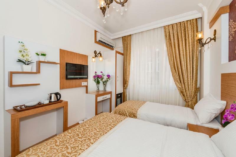 Otel Raimond 3*