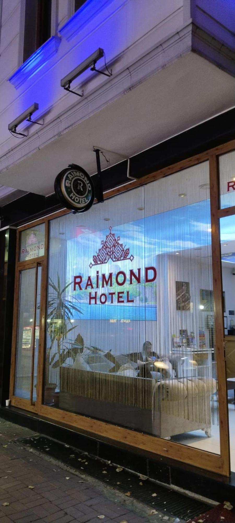 Raimond Istanbul